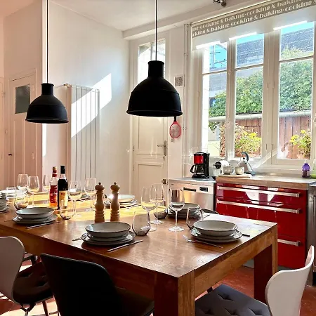 Villa La Smalah, Familiale 6 Chambres- Vue - Jacuzzi - Wifi - Confort